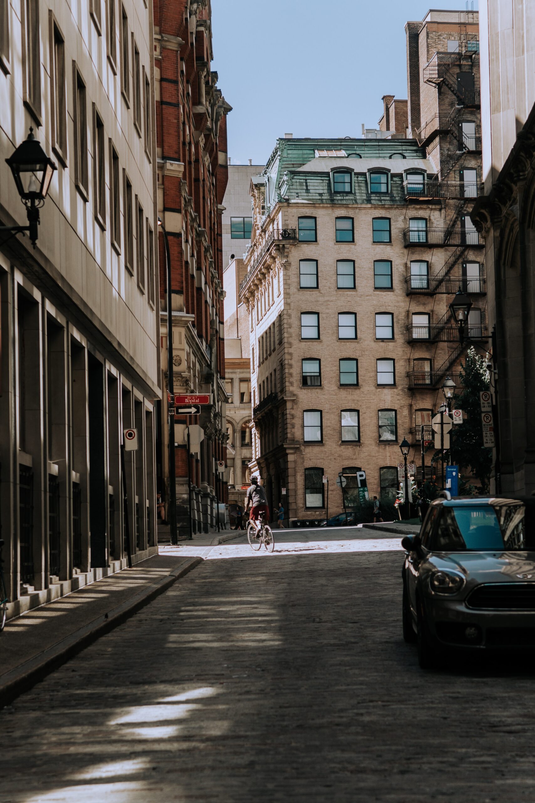 Image of Montreal - a great city to live in for those on a canadian working holiday visa 