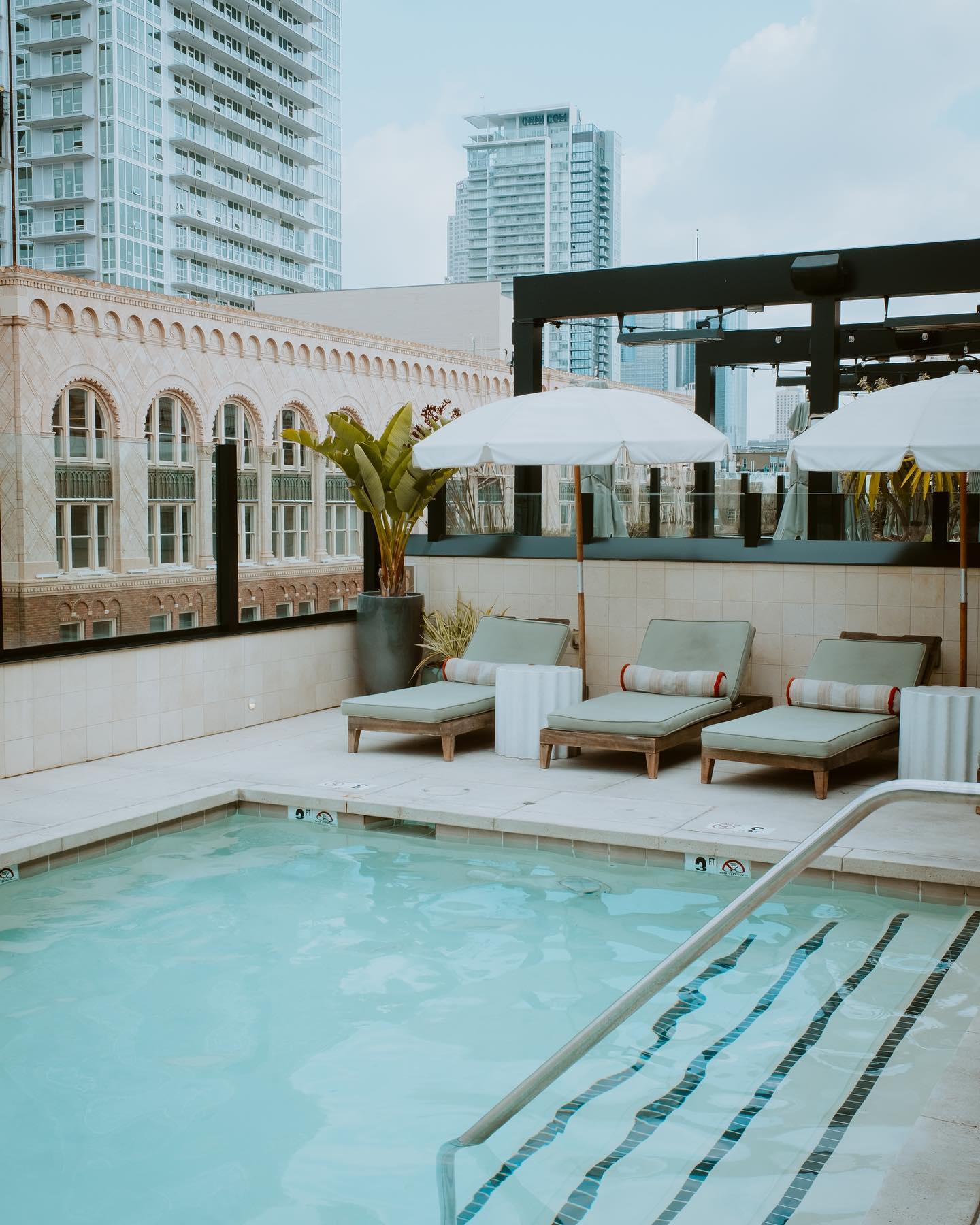 The rooftop bar at The Hoxton, DTLA