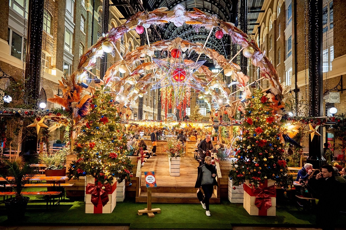 Hayes Gallery at Winter by the River Market in London 