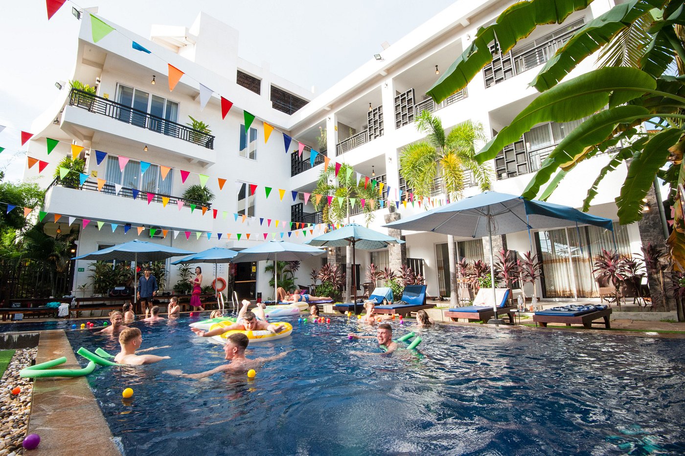 pool at Mad Monkey hostel siem reap